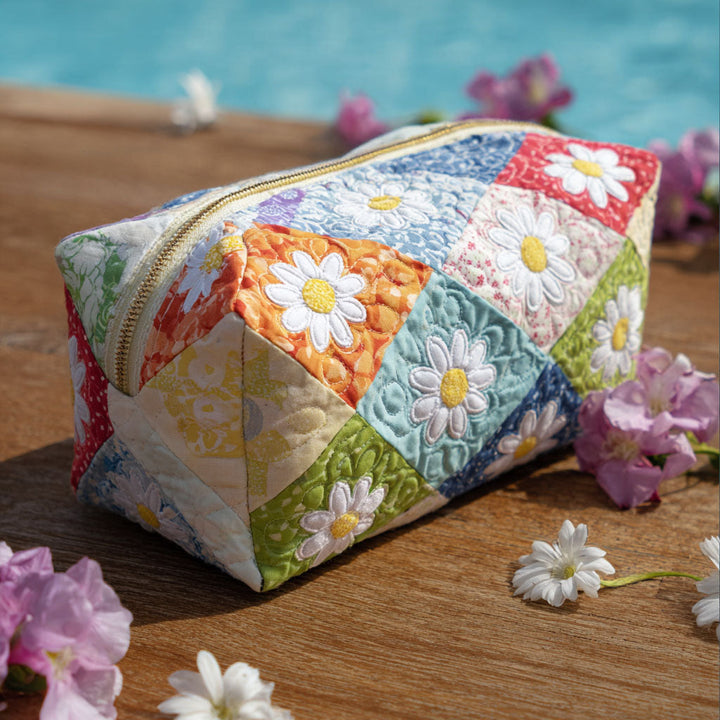 Trousse de maquillage matelassée motif floral – vue 1 – Maria Milano