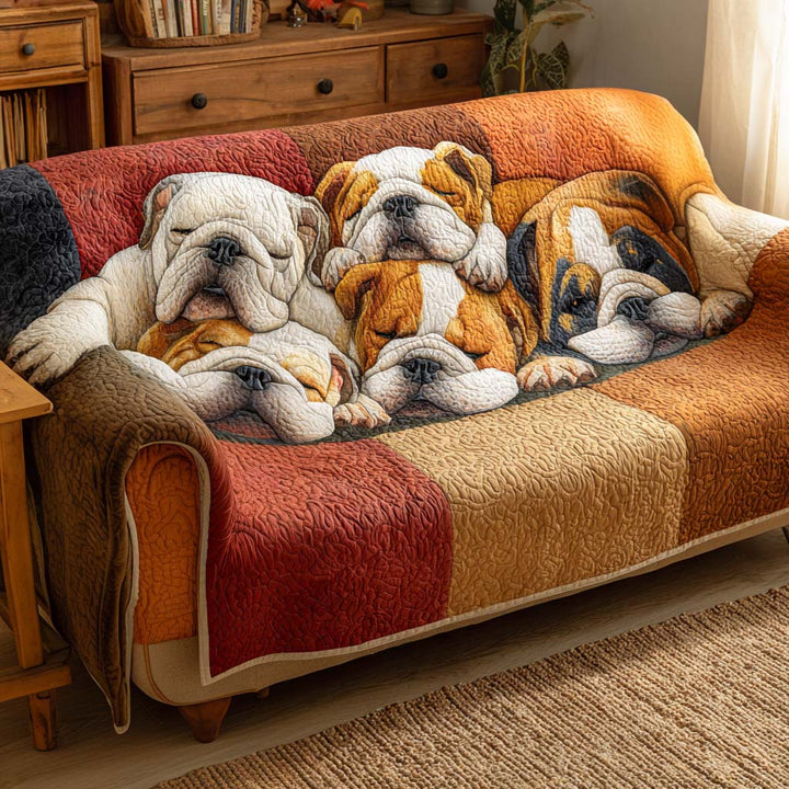 Housse de canapé matelassée – Bulldog au repos – image 1