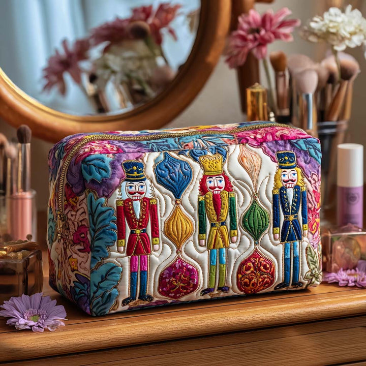 Trousse de maquillage matelassée petit soldat de Noël – vue 1 – Maria Milano