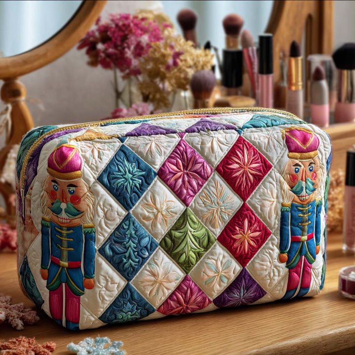 Trousse de maquillage matelassée petit soldat de Noël – vue 1 – Maria Milano