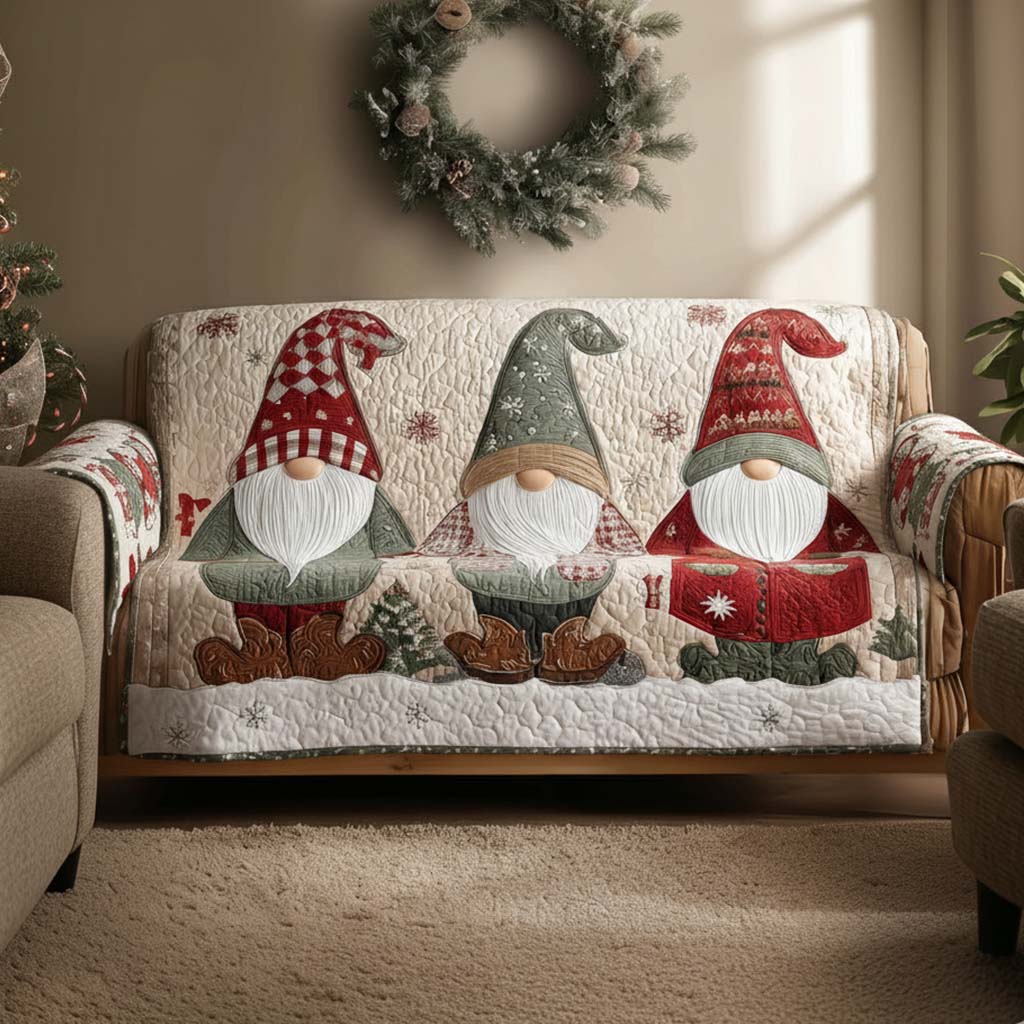 Housse de canapé matelassée – Gnomes fantaisie – image 1