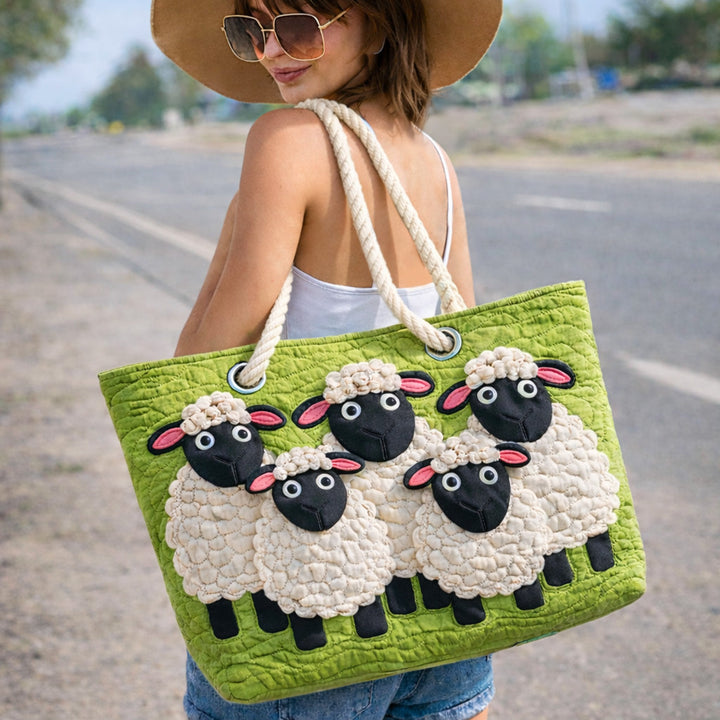 Sac de plage fait main | Ciel de moutons – sac de plage matelassé motif mouton